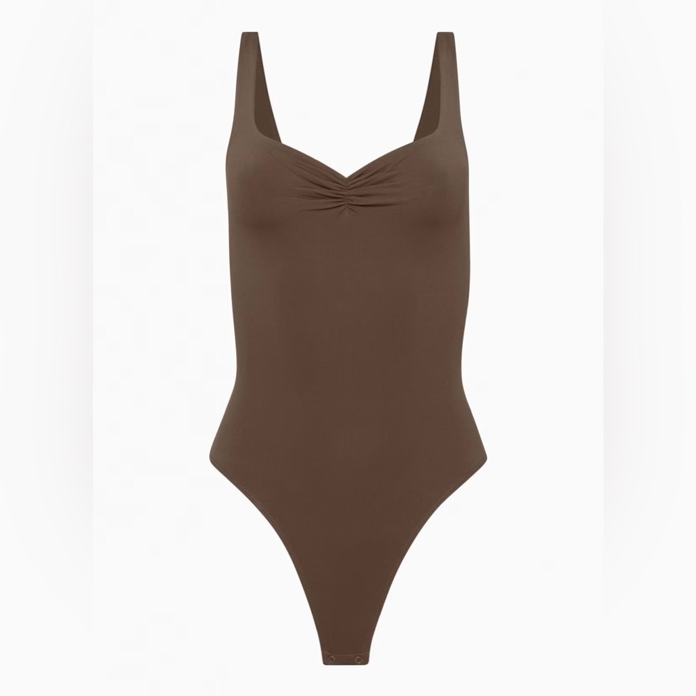 Babaton Contour Sweetheart Bodysuit, Brown, Size XS